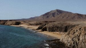 Charter en Lanzarote: descubre Playa Blanca y Marina Rubicón